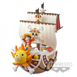  ONE PIECE figurine Luffy &Thousand Sunny Mega WCF Banpresto