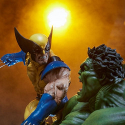 Hulk and Wolverine Maquette Sideshow