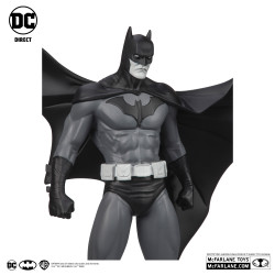 Statue Batman Black & White Mcfarlane Toys DC Comics