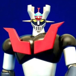 MAZINGER Z Figurine articulée 12 inch HL PRO