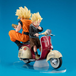 Figurine Super Saiyan Goku & Super Saiyan Son Gohan & Motorbike Desktop Real McCoy Megahouse Dragon Ball Z