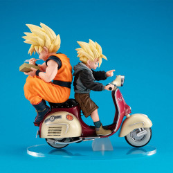 Figurine Super Saiyan Goku & Super Saiyan Son Gohan & Motorbike Desktop Real McCoy Megahouse Dragon Ball Z