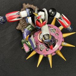 GOLDORAK Figuarts ZERO Touche Métallique Grendizer Bandai