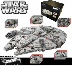  STAR WARS Réplique Faucon Millenium Hotwheels Elite