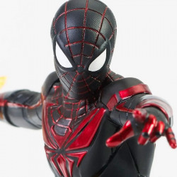 SPIDER MAN Statuette Miles Morales PS5 Gallery Diamond Select