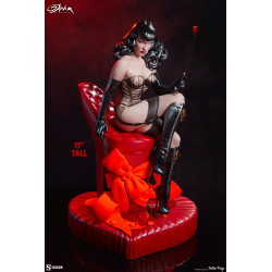 Statue Bettie Page Love Hurts Sideshow Bettie Page