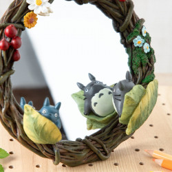 MON VOISIN TOTORO Miroir Totoro guirlande de feuilles Benelic