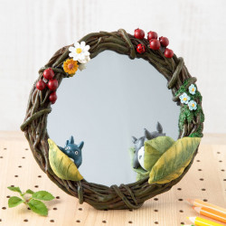 MON VOISIN TOTORO Miroir Totoro guirlande de feuilles Benelic