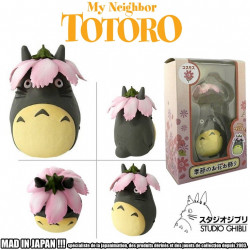  MON VOISIN TOTORO  Figurine Totoro Seasonal Cosmos Benelic